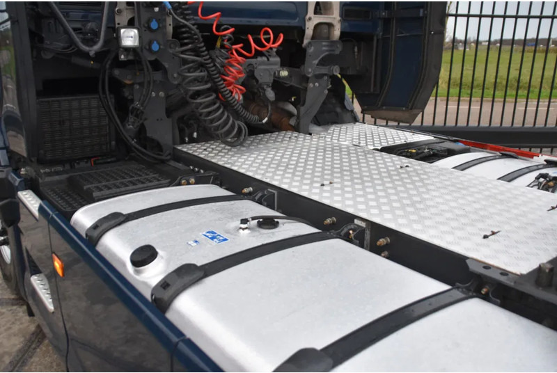 Scania S450 NGS 4x2NB - FULL AIR - 674 TKM - RETARDER - PARK. AIRCO - NAVI - 2 x FUEL TANKS - LED - - Ťahač: obrázok 4 Scania S450 NGS 4x2NB - FULL AIR - 674 TKM - RETARDER - PARK. AIRCO - NAVI - 2 x FUEL TANKS - LED - - Ťahač: obrázok 4