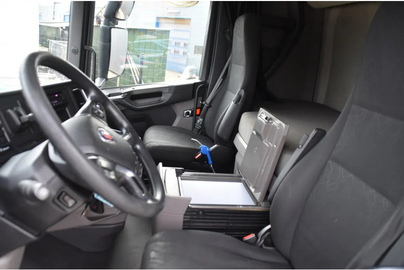 Scania S450 NGS 4x2NB - FULL AIR - 858 TKM - RETARDER - PARK. AIRCO - 2 x FUEL TANKS - TOP CONDITION - - Ťahač: obrázok 5 Scania S450 NGS 4x2NB - FULL AIR - 858 TKM - RETARDER - PARK. AIRCO - 2 x FUEL TANKS - TOP CONDITION - - Ťahač: obrázok 5
