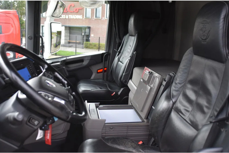 Scania S500 NGS 4x2NB - NEW TACHO - RETARDER - FULL AIR - PARK. AIRCO - 2 x FUEL TANKS - 4 POINT AIR SUSP. REAR - ALCOA'S - LED - - Ťahač: obrázok 4 Scania S500 NGS 4x2NB - NEW TACHO - RETARDER - FULL AIR - PARK. AIRCO - 2 x FUEL TANKS - 4 POINT AIR SUSP. REAR - ALCOA'S - LED - - Ťahač: obrázok 4