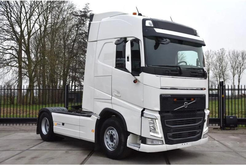 Volvo FH 460 Globe 4x2 - FULL AIR - 628 TKM - HYDRAULIC SYSTEM - PTO - NAVI - 2 x FUEL TANKS - - Ťahač: obrázok 1 Volvo FH 460 Globe 4x2 - FULL AIR - 628 TKM - HYDRAULIC SYSTEM - PTO - NAVI - 2 x FUEL TANKS - - Ťahač: obrázok 1