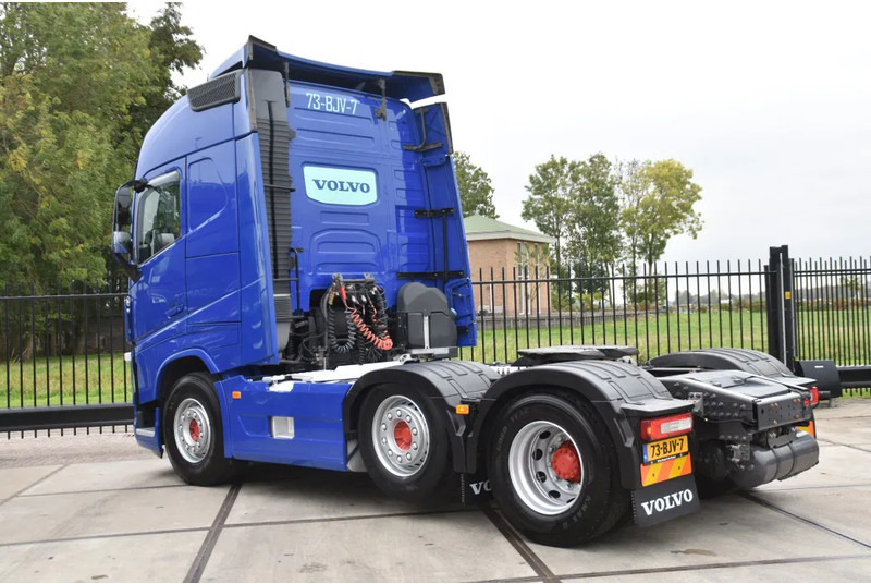 Volvo FH 500 Globetrotter 6x2/4 - EURO 6 - 769 TKM - AIRCO - 2 x FUEL TANKS - TOP CONDITION - - Ťahač: obrázok 3 Volvo FH 500 Globetrotter 6x2/4 - EURO 6 - 769 TKM - AIRCO - 2 x FUEL TANKS - TOP CONDITION - - Ťahač: obrázok 3