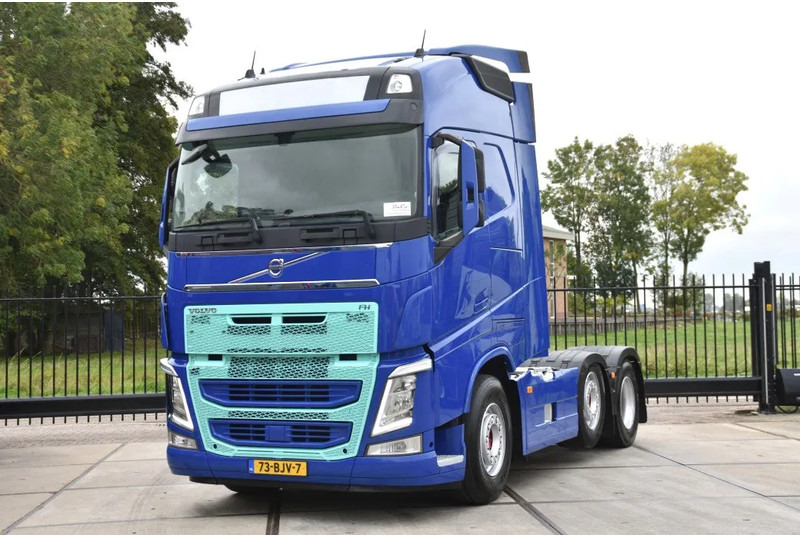 Volvo FH 500 Globetrotter 6x2/4 - EURO 6 - 769 TKM - AIRCO - 2 x FUEL TANKS - TOP CONDITION - - Ťahač: obrázok 2 Volvo FH 500 Globetrotter 6x2/4 - EURO 6 - 769 TKM - AIRCO - 2 x FUEL TANKS - TOP CONDITION - - Ťahač: obrázok 2