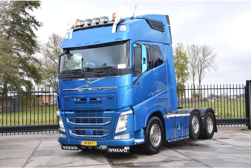 Volvo FH 540 Globe 6x2/4 - 633 TKM - HYDRAULICS - PTO - 2 BEDS - XENON - GOOD CONDITION - - Ťahač: obrázok 2 Volvo FH 540 Globe 6x2/4 - 633 TKM - HYDRAULICS - PTO - 2 BEDS - XENON - GOOD CONDITION - - Ťahač: obrázok 2