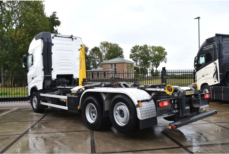 Volvo FH 460 Globe 6x2*4 - HOOKLIFT - 740 TKM - PARK. AIRCO - WHEELBASE: 480 CM - TOP CONDITION - - Hákový nosič kontajnerov: obrázok 3 Volvo FH 460 Globe 6x2*4 - HOOKLIFT - 740 TKM - PARK. AIRCO - WHEELBASE: 480 CM - TOP CONDITION - - Hákový nosič kontajnerov: obrázok 3