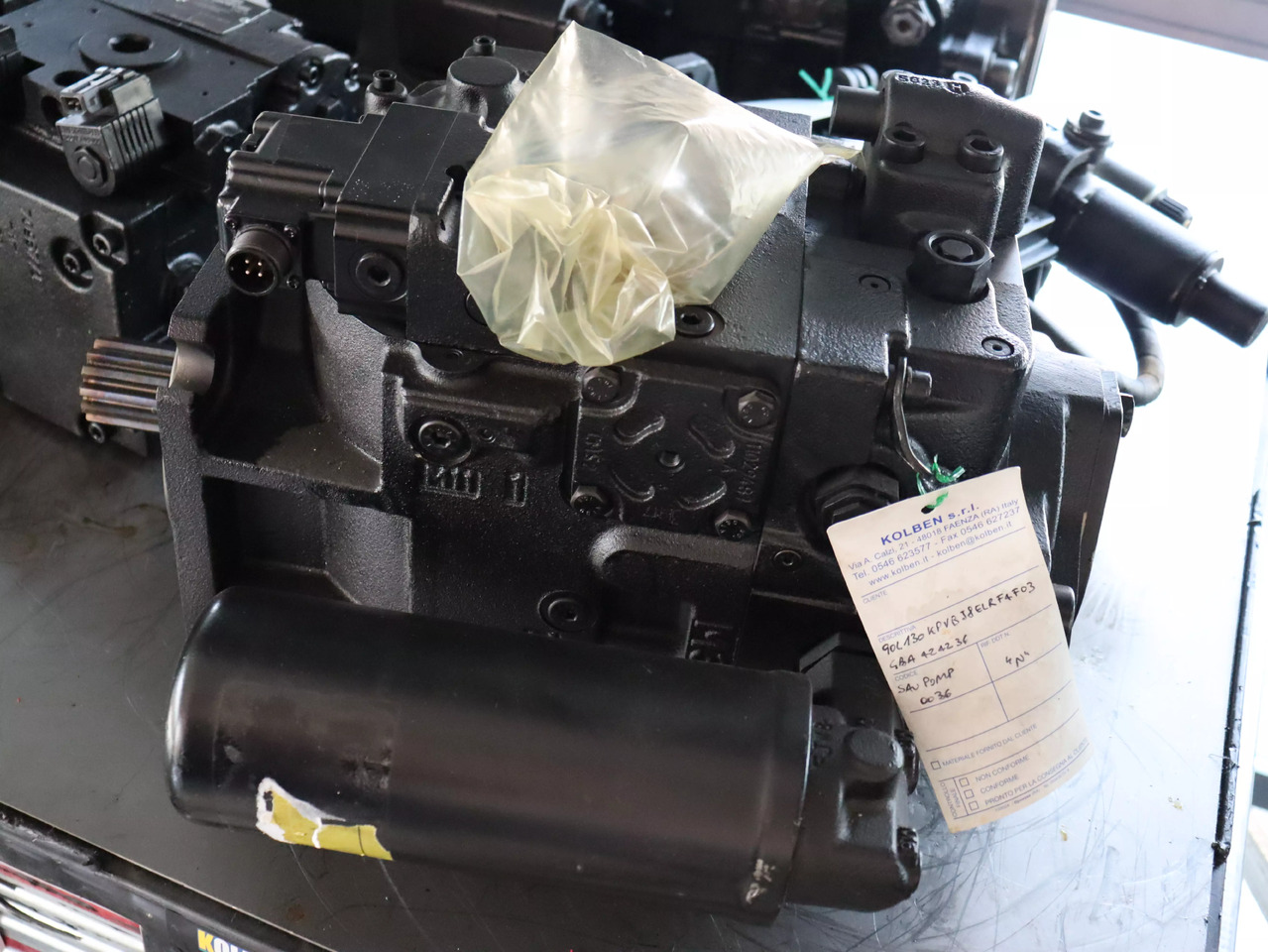DANFOSS 90L130KPVBJ8ELRF4F03GBA424236 - Hydraulické čerpadlo pre Manipulačná technika: obrázok 2 DANFOSS 90L130KPVBJ8ELRF4F03GBA424236 - Hydraulické čerpadlo pre Manipulačná technika: obrázok 2
