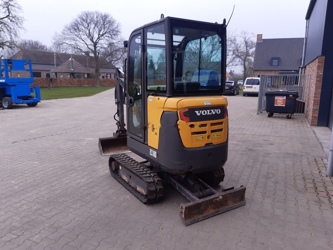 Volvo EC18D - Mini rýpadlo: obrázok 3 Volvo EC18D - Mini rýpadlo: obrázok 3