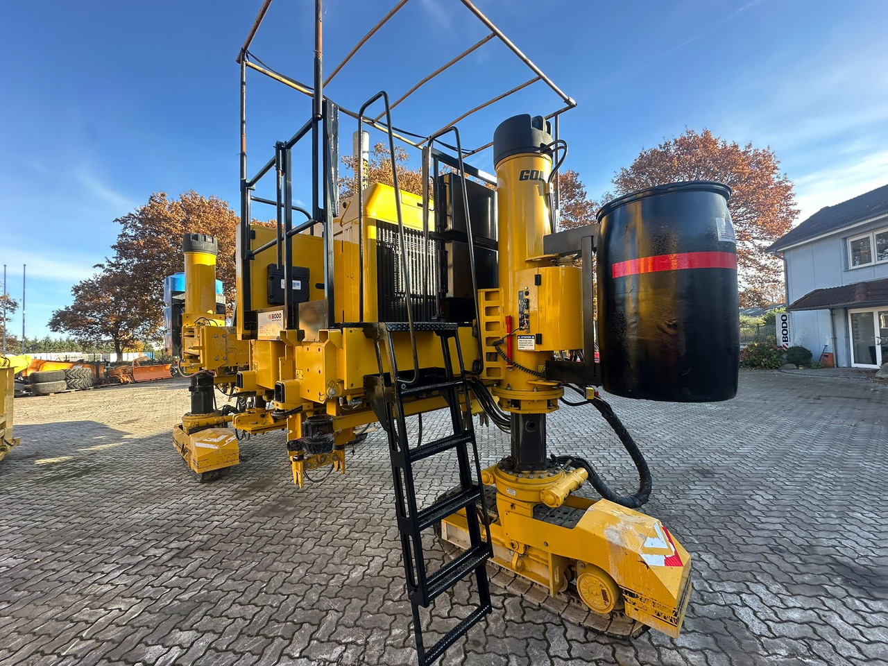 GOMACO 3300 - Betónový finišer: obrázok 1 GOMACO 3300 - Betónový finišer: obrázok 1