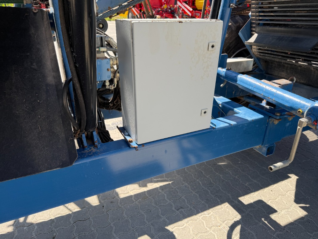 ASA-Lift T-130-B - Kombajn na sběr hroznů: obrázok 3 ASA-Lift T-130-B - Kombajn na sběr hroznů: obrázok 3