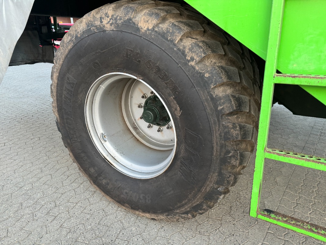 AVR AVR SPIRIT 9200 - Kombajn: obrázok 4 AVR AVR SPIRIT 9200 - Kombajn: obrázok 4