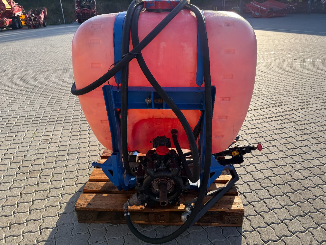 Kverneland UN-3300 - Kombajn: obrázok 3 Kverneland UN-3300 - Kombajn: obrázok 3