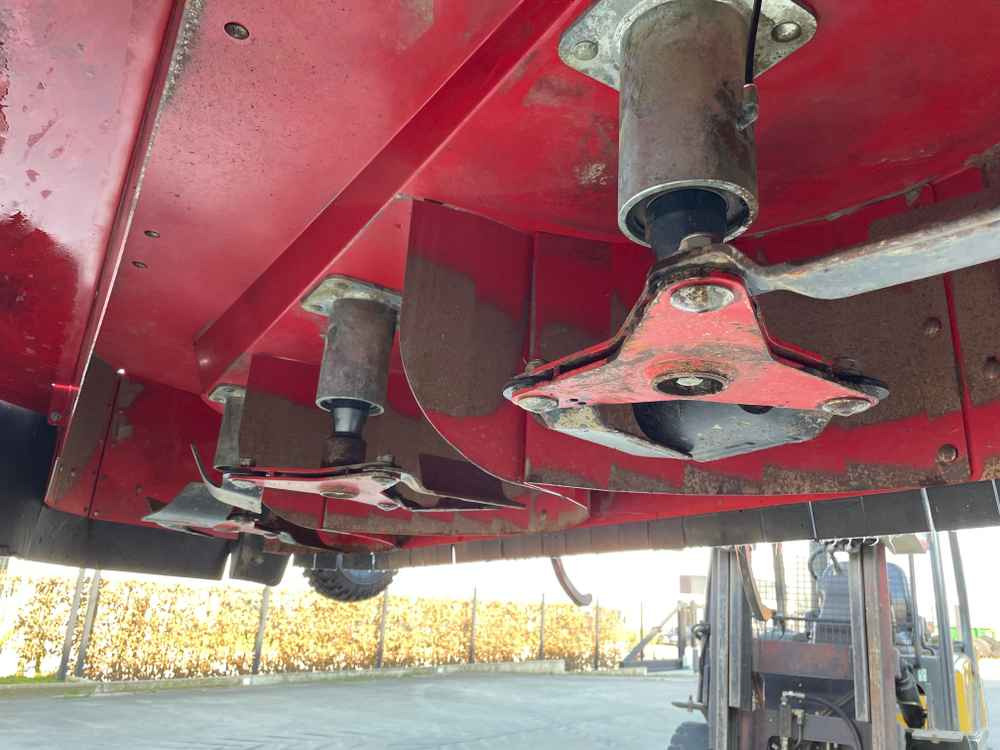 GRIMME VT 220F - Kombajn na sběr hroznů: obrázok 4 GRIMME VT 220F - Kombajn na sběr hroznů: obrázok 4