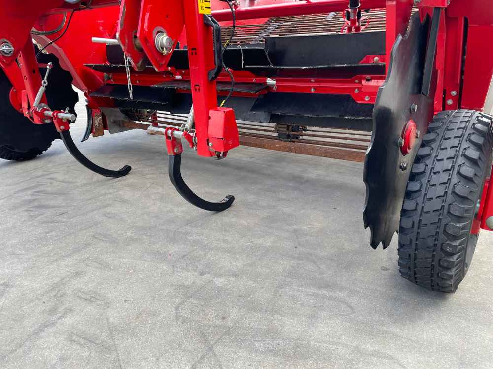 Grimme WV 205 - Kombajn na sběr hroznů: obrázok 2 Grimme WV 205 - Kombajn na sběr hroznů: obrázok 2