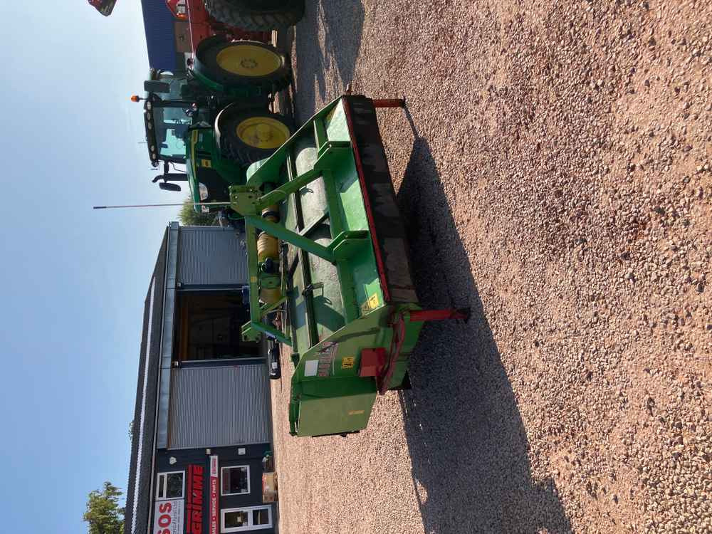 Baselier Baselier 2LKA190 2 Row Front Mounted Potato Topper - Kombajn: obrázok 1 Baselier Baselier 2LKA190 2 Row Front Mounted Potato Topper - Kombajn: obrázok 1