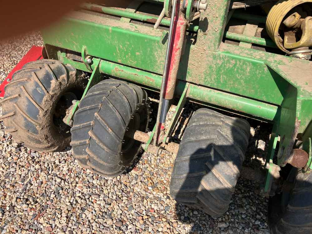 Kombajn Baselier Baselier 4 Row Mounted FA-W, Potato Planter Tilla Combination: obrázok 9 Kombajn Baselier Baselier 4 Row Mounted FA-W, Potato Planter Tilla Combination: obrázok 9