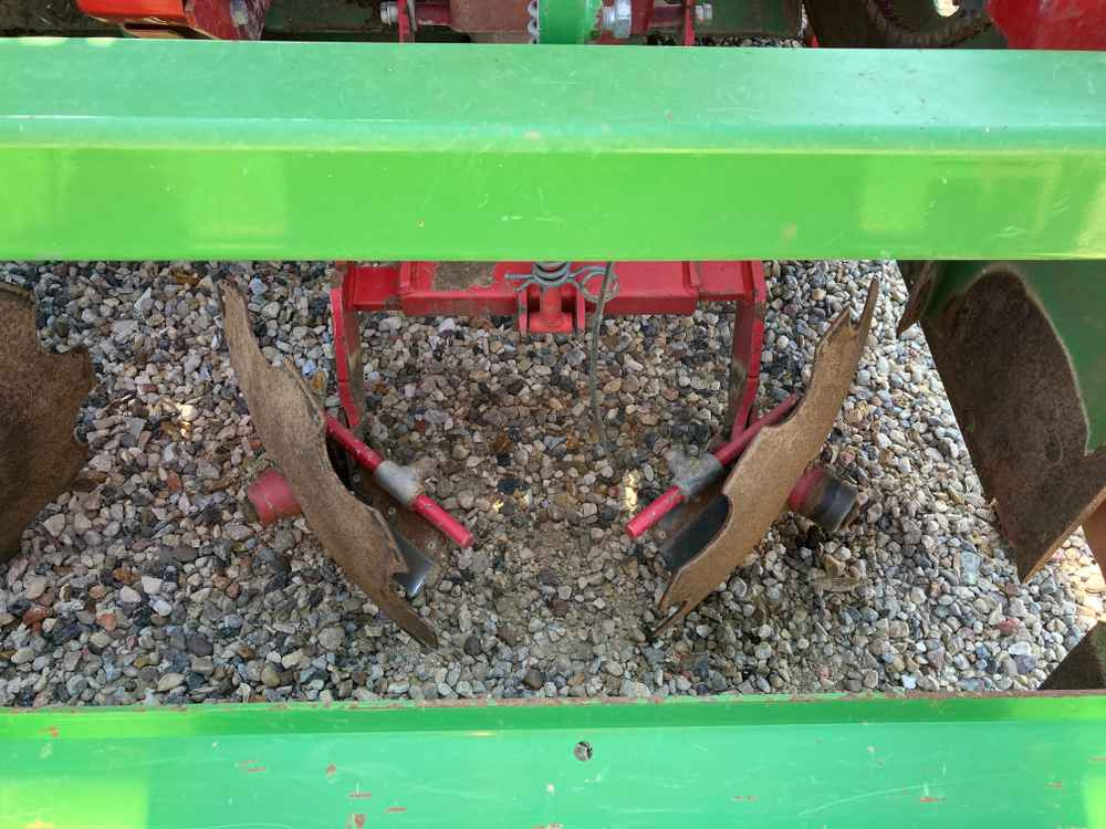 Kombajn Baselier Baselier 4 Row Mounted FA-W, Potato Planter Tilla Combination: obrázok 12 Kombajn Baselier Baselier 4 Row Mounted FA-W, Potato Planter Tilla Combination: obrázok 12