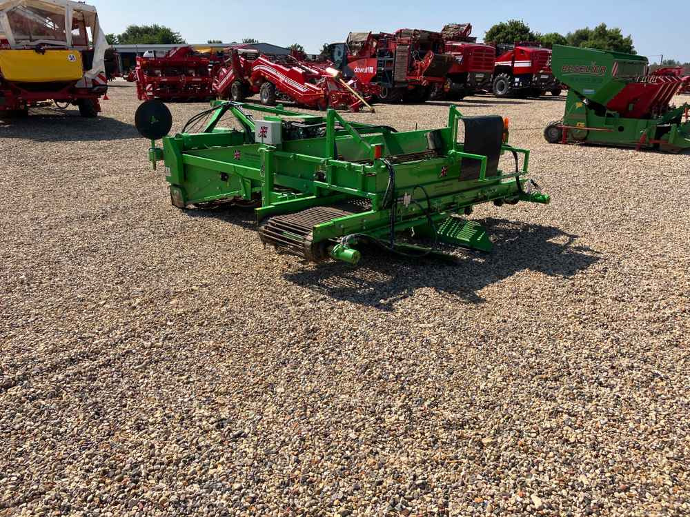 Jones Onion Windrower - Kombajn na sběr hroznů: obrázok 4 Jones Onion Windrower - Kombajn na sběr hroznů: obrázok 4