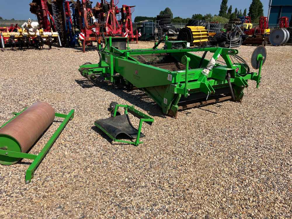 Jones Onion Windrower - Kombajn na sběr hroznů: obrázok 2 Jones Onion Windrower - Kombajn na sběr hroznů: obrázok 2