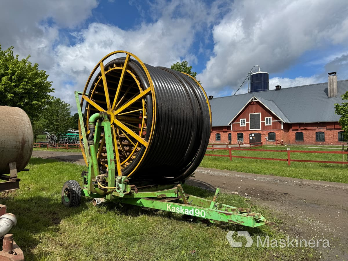 Bevattningsmaskin Kaskad 90/350 & Volvo N86-44T med dieselmotor TD70 - Zavlažovací systém: obrázok 3 Bevattningsmaskin Kaskad 90/350 & Volvo N86-44T med dieselmotor TD70 - Zavlažovací systém: obrázok 3