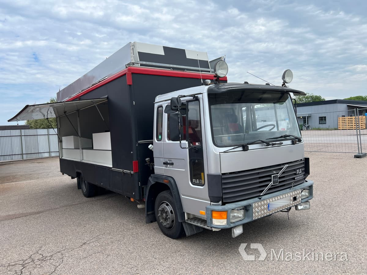 Foodtruck Volvo FL611 4X2 - Pojazdná predajňa: obrázok 3 Foodtruck Volvo FL611 4X2 - Pojazdná predajňa: obrázok 3