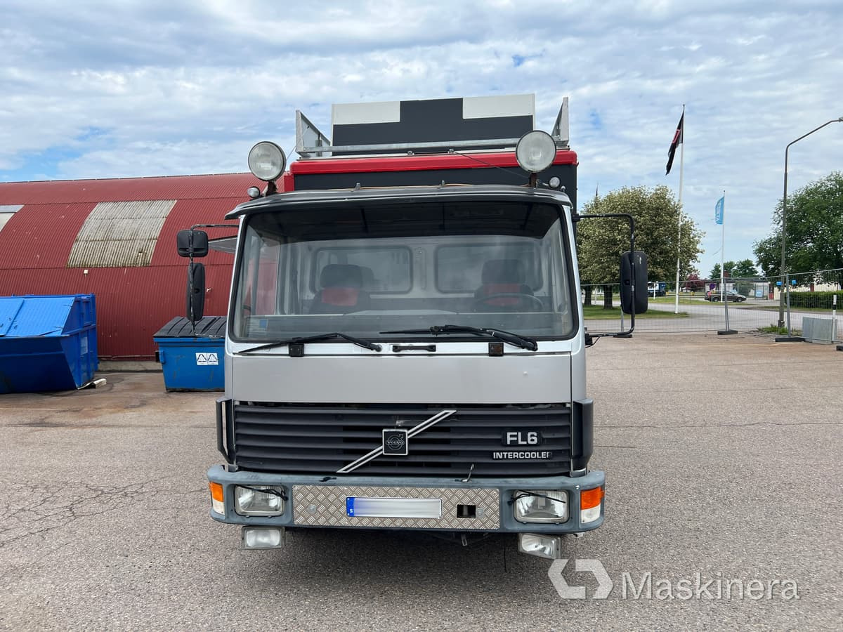 Foodtruck Volvo FL611 4X2 - Pojazdná predajňa: obrázok 2 Foodtruck Volvo FL611 4X2 - Pojazdná predajňa: obrázok 2