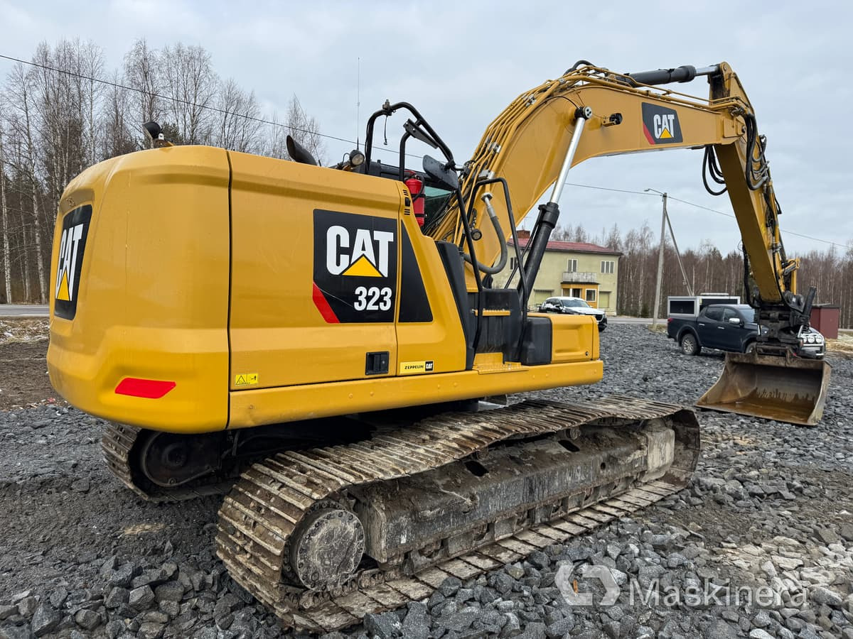 Grävmaskin Cat 323 Next Generation med tillbehör - Pásové rýpadlo: obrázok 5 Grävmaskin Cat 323 Next Generation med tillbehör - Pásové rýpadlo: obrázok 5