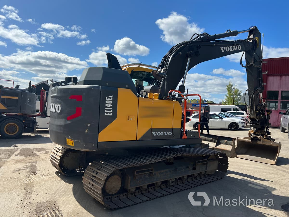 Grävmaskin Volvo EC140EL med 3 skopor - Pásové rýpadlo: obrázok 4 Grävmaskin Volvo EC140EL med 3 skopor - Pásové rýpadlo: obrázok 4