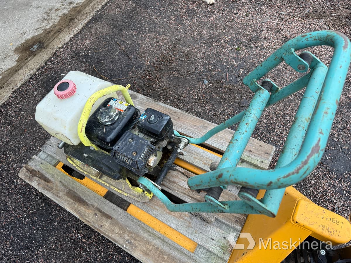 Markvibrator Ammann AVP 1240 - Vibračná doska: obrázok 4 Markvibrator Ammann AVP 1240 - Vibračná doska: obrázok 4