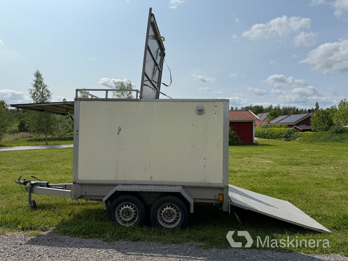 Öppningsbart Alu. kåpvagn, Bil & Plåtsläp 1700 - Príves skriňové: obrázok 4 Öppningsbart Alu. kåpvagn, Bil & Plåtsläp 1700 - Príves skriňové: obrázok 4