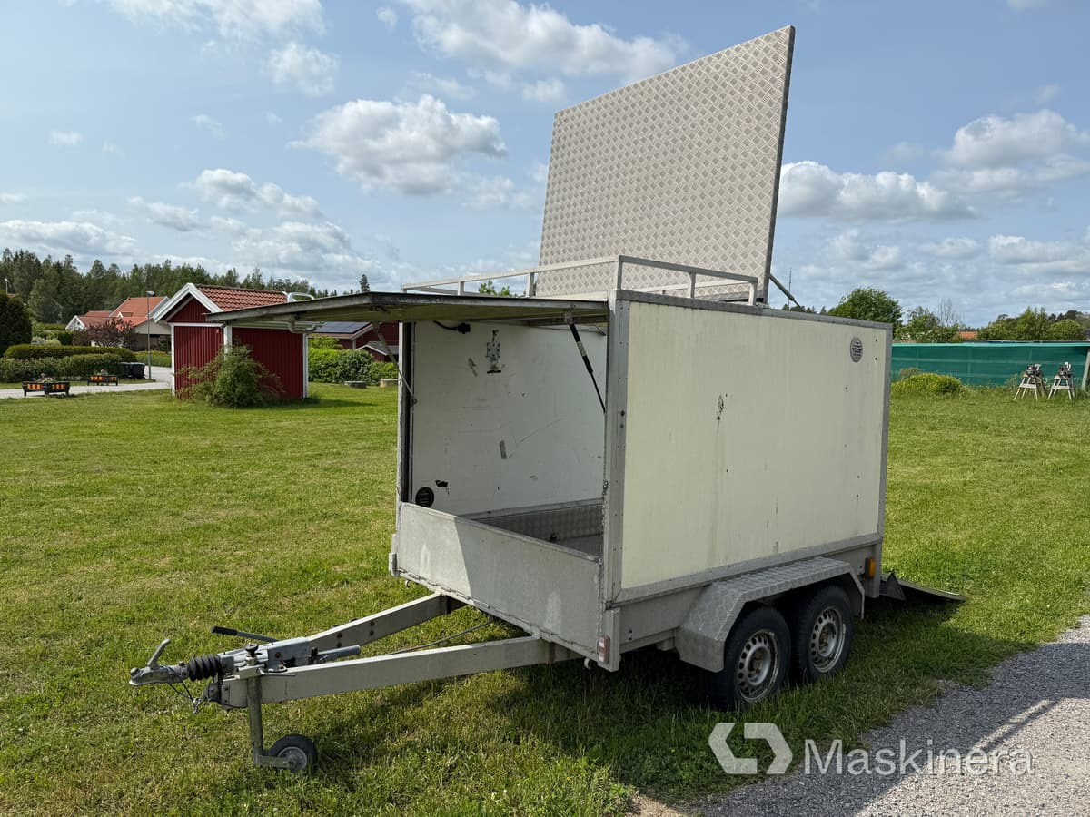 Öppningsbart Alu. kåpvagn, Bil & Plåtsläp 1700 - Príves skriňové: obrázok 5 Öppningsbart Alu. kåpvagn, Bil & Plåtsläp 1700 - Príves skriňové: obrázok 5
