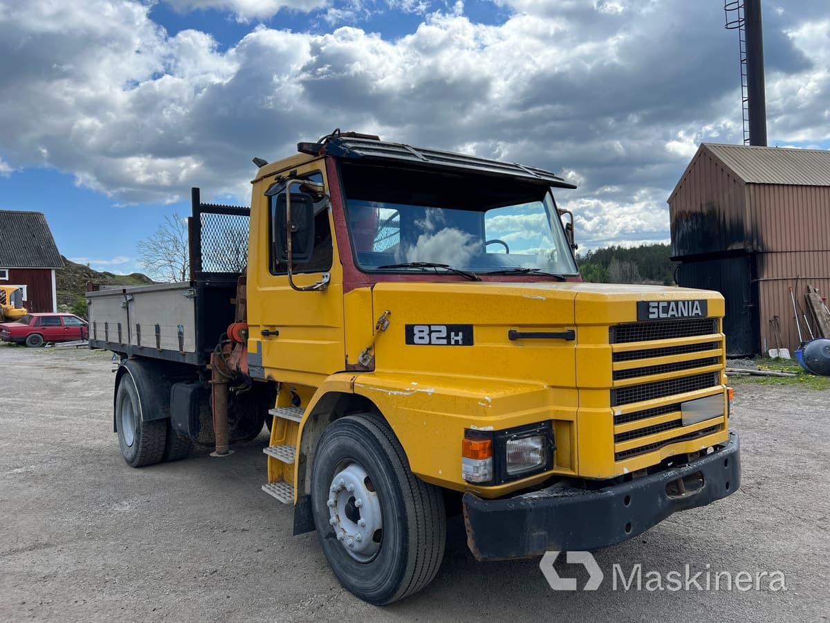 Scania T82HL4X2LS46KK Kran / tippbil Scania 82H - Sklápač, Auto s hydraulickou rukou: obrázok 3 Scania T82HL4X2LS46KK Kran / tippbil Scania 82H - Sklápač, Auto s hydraulickou rukou: obrázok 3