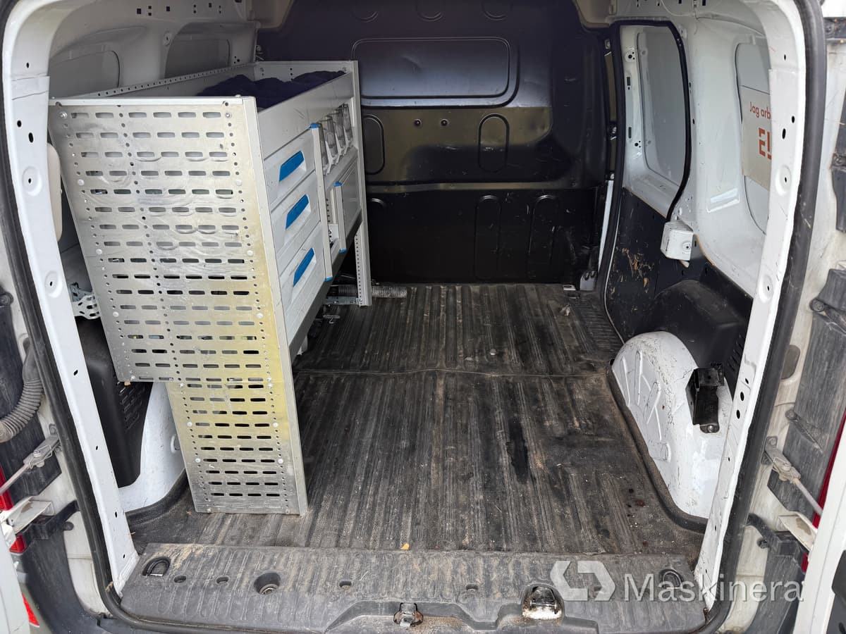 Furgon Skåpbil Mercedes Benz Citan: obrázok 37 Furgon Skåpbil Mercedes Benz Citan: obrázok 37