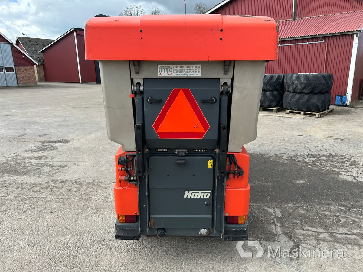 Sopmaskin Hako Citymaster 1200 - Zametacie vozidlo: obrázok 4 Sopmaskin Hako Citymaster 1200 - Zametacie vozidlo: obrázok 4