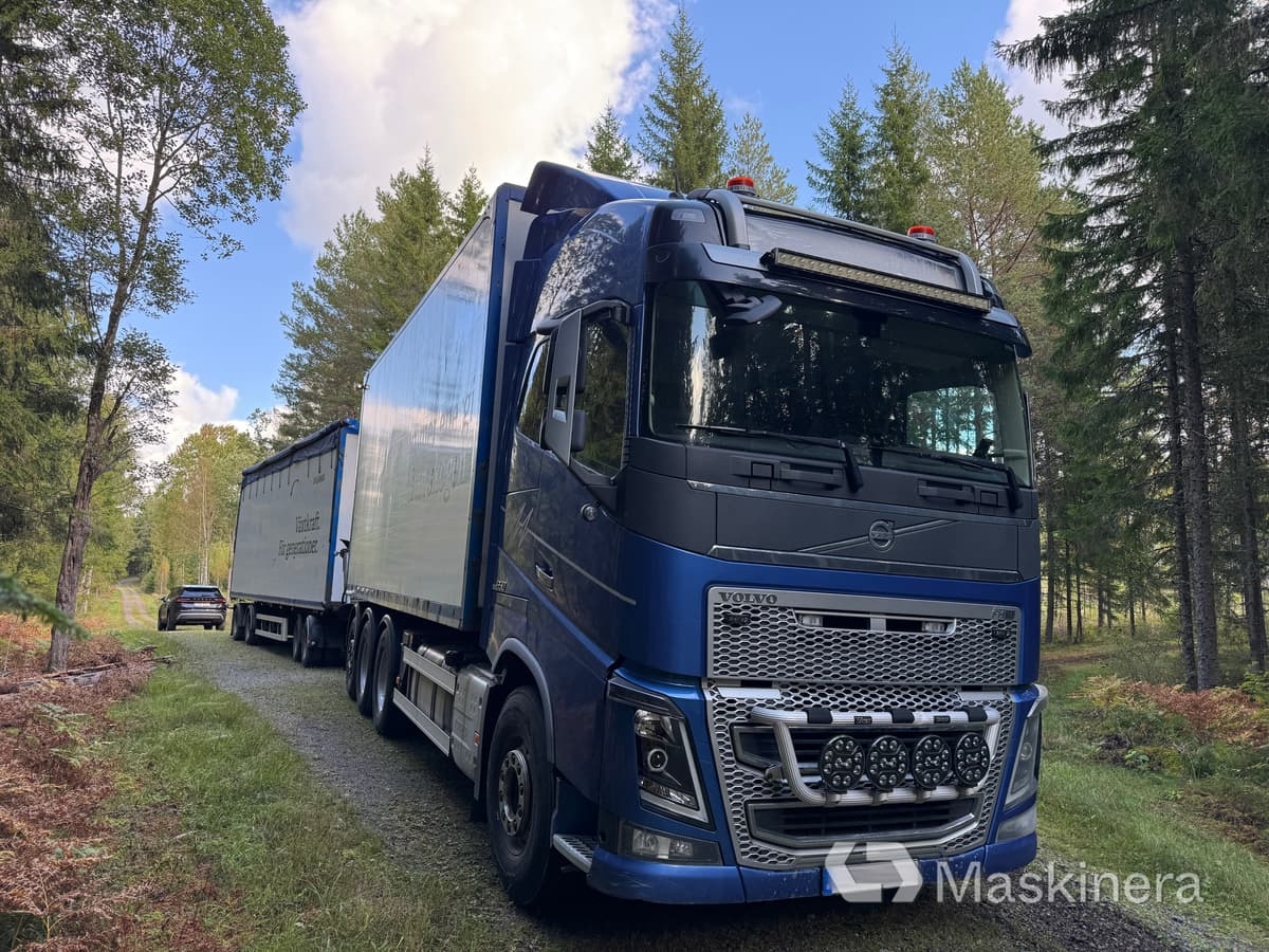 Flisbil Volvo FH16 8X4 med kran & sidtipp - Ťahač, Príves sklápěcí: obrázok 3 Flisbil Volvo FH16 8X4 med kran & sidtipp - Ťahač, Príves sklápěcí: obrázok 3