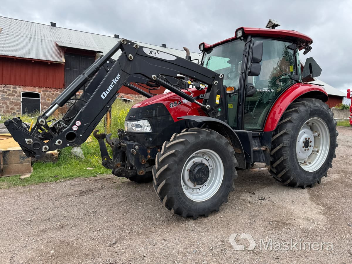 Traktor Case Farmall 85A med lastare - Traktor: obrázok 1 Traktor Case Farmall 85A med lastare - Traktor: obrázok 1