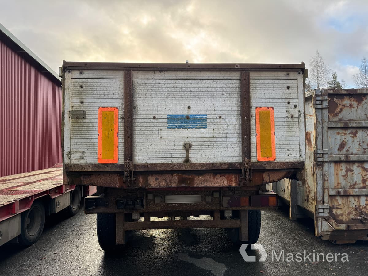 Tridemkärra Kilafors SKB3-T58 (Rep. objekt) - Plošinový/ Valníkový príves: obrázok 4 Tridemkärra Kilafors SKB3-T58 (Rep. objekt) - Plošinový/ Valníkový príves: obrázok 4