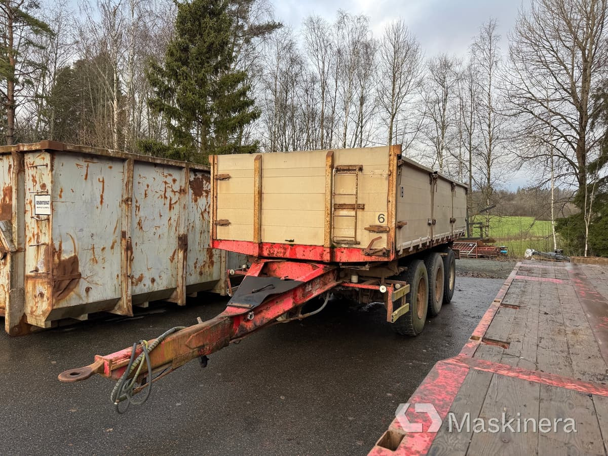 Tridemkärra Kilafors SKB3-T58 (Rep. objekt) - Plošinový/ Valníkový príves: obrázok 1 Tridemkärra Kilafors SKB3-T58 (Rep. objekt) - Plošinový/ Valníkový príves: obrázok 1