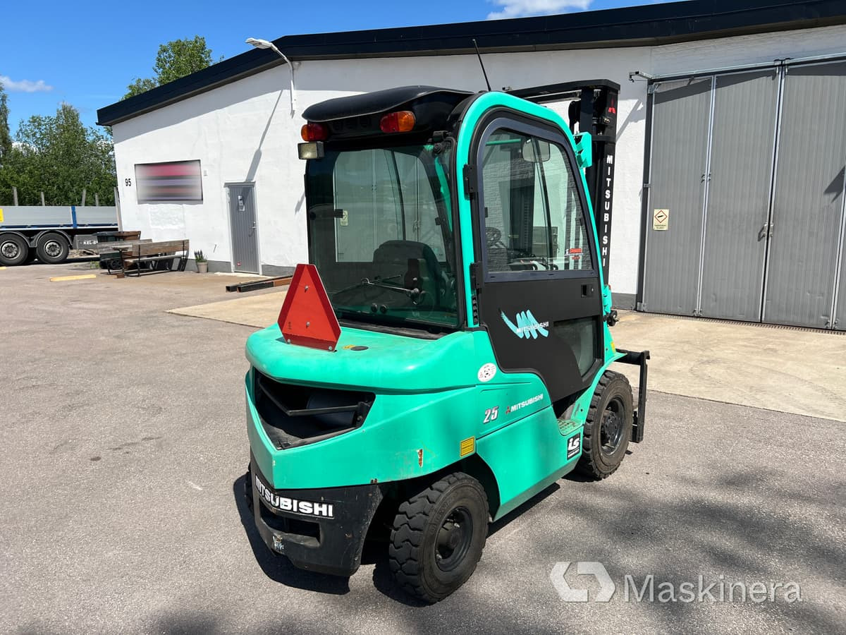 Truck Mitsubishi FD25N - Dieselový vysokozdvižný vozík: obrázok 5 Truck Mitsubishi FD25N - Dieselový vysokozdvižný vozík: obrázok 5