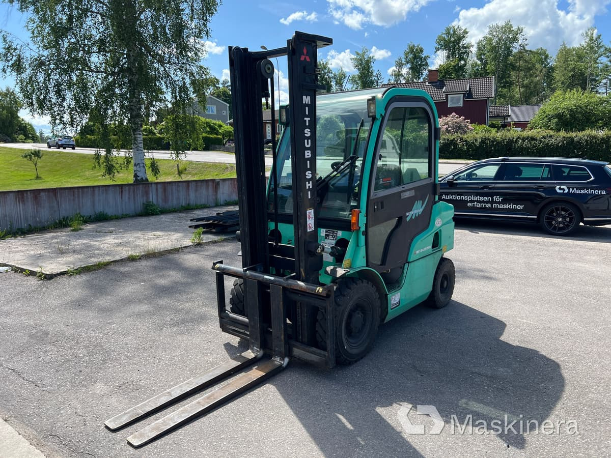 Truck Mitsubishi FD25N - Dieselový vysokozdvižný vozík: obrázok 1 Truck Mitsubishi FD25N - Dieselový vysokozdvižný vozík: obrázok 1
