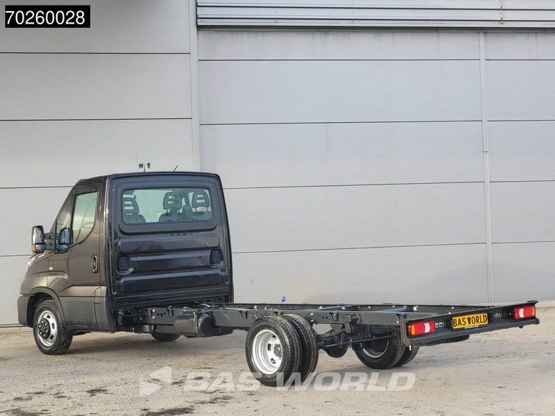 Iveco Daily 35C21 Automaat 410WB Chassis Cabine LED Navi ACC Fahrgestell Airco - Dodávka: obrázok 2 Iveco Daily 35C21 Automaat 410WB Chassis Cabine LED Navi ACC Fahrgestell Airco - Dodávka: obrázok 2