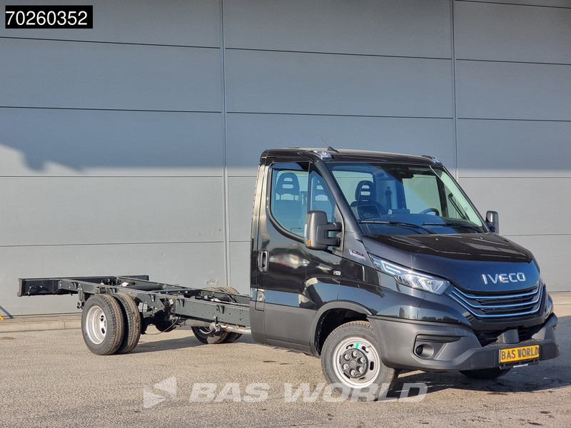 Iveco Daily 35C21 Automaat 410wb Dubbellucht 2025model Chassis Cabine ACC Fahrgestell Airco - Dodávka: obrázok 3 Iveco Daily 35C21 Automaat 410wb Dubbellucht 2025model Chassis Cabine ACC Fahrgestell Airco - Dodávka: obrázok 3