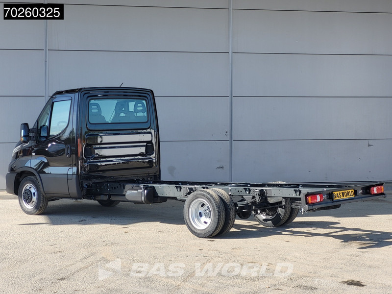Iveco Daily 35C21 Automaat 410wb Dubbellucht 2025model Chassis Cabine ACC Fahrgestell Airco - Dodávka: obrázok 2 Iveco Daily 35C21 Automaat 410wb Dubbellucht 2025model Chassis Cabine ACC Fahrgestell Airco - Dodávka: obrázok 2