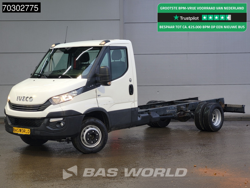 Iveco Daily 70C21 3.0L Automaat Luchtvering 435cm WB 210PK Chassis Cabine Airco Cruise Standkachel Euro6 Chassis Fahrgestell Airco Cruise co - Dodávka: obrázok 1 Iveco Daily 70C21 3.0L Automaat Luchtvering 435cm WB 210PK Chassis Cabine Airco Cruise Standkachel Euro6 Chassis Fahrgestell Airco Cruise co - Dodávka: obrázok 1