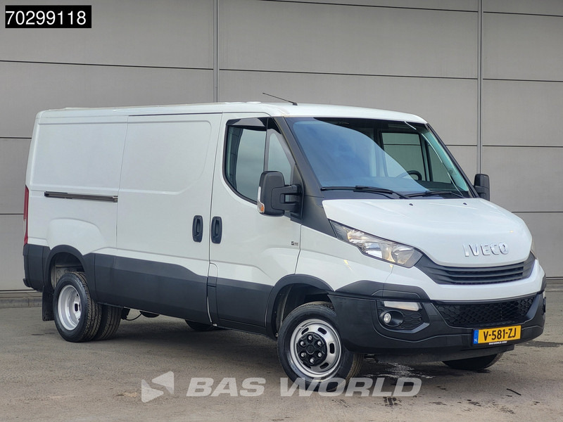 Iveco Daily 35C16 Dubbellucht L2H1 Laag Dak 3,5t Trekhaak 160PK Airco Cruise Camera Werkplaatsinrichting APK 08-2026 Euro6 L2 Airco Trekhaak - Furgon: obrázok 3 Iveco Daily 35C16 Dubbellucht L2H1 Laag Dak 3,5t Trekhaak 160PK Airco Cruise Camera Werkplaatsinrichting APK 08-2026 Euro6 L2 Airco Trekhaak - Furgon: obrázok 3
