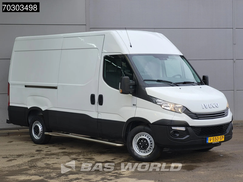 Iveco Daily 35S12 Automaat L2H2 3,5t Trekhaak Airco Cruise APK 12-2026 Euro6 L2 Airco Trekhaak Cruise control - Furgon: obrázok 3 Iveco Daily 35S12 Automaat L2H2 3,5t Trekhaak Airco Cruise APK 12-2026 Euro6 L2 Airco Trekhaak Cruise control - Furgon: obrázok 3