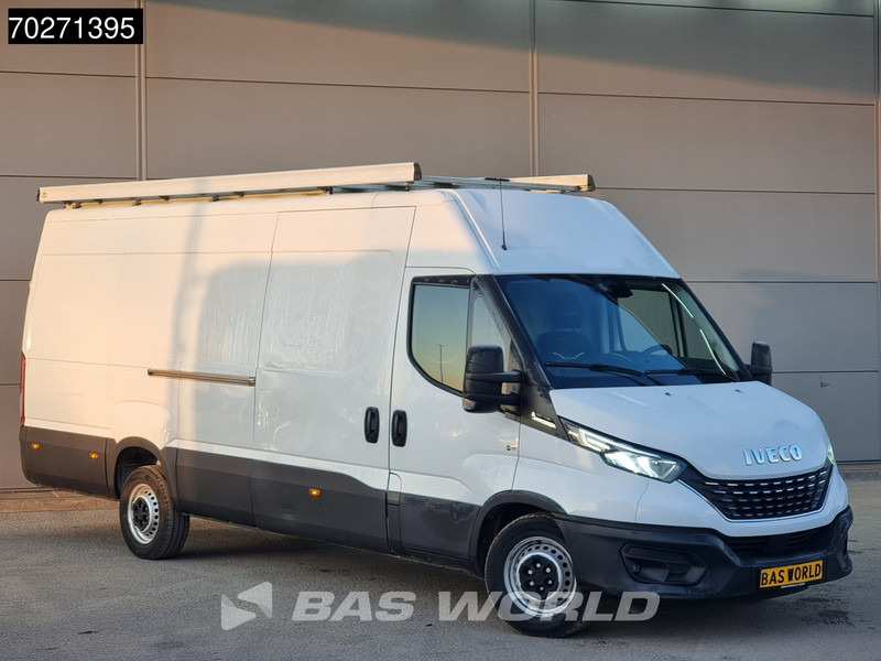 Iveco Daily 35S14 Automaat L3H2 Navi LED 3,5t Trekhaak Imperiaal Camera Airco Cruise L3 16m3 Airco Trekhaak Cruise control - Furgon: obrázok 3 Iveco Daily 35S14 Automaat L3H2 Navi LED 3,5t Trekhaak Imperiaal Camera Airco Cruise L3 16m3 Airco Trekhaak Cruise control - Furgon: obrázok 3