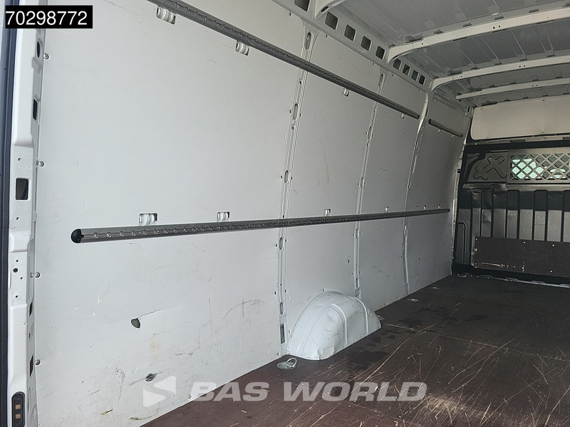 Iveco Daily 35S16 L3H2 3,5t Trekvermogen 160PK Airco Parkeersensoren Euro6 L3 Airco - Furgon: obrázok 5 Iveco Daily 35S16 L3H2 3,5t Trekvermogen 160PK Airco Parkeersensoren Euro6 L3 Airco - Furgon: obrázok 5