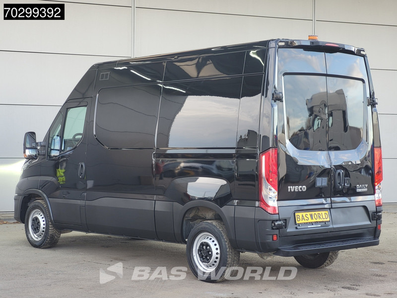 Iveco Daily 35S18 3.0L Automaat L2H2 180PK ACC LED Navi Airco 3,5t Trekgewicht Euro6 L2H2 Airco - Furgon: obrázok 2 Iveco Daily 35S18 3.0L Automaat L2H2 180PK ACC LED Navi Airco 3,5t Trekgewicht Euro6 L2H2 Airco - Furgon: obrázok 2
