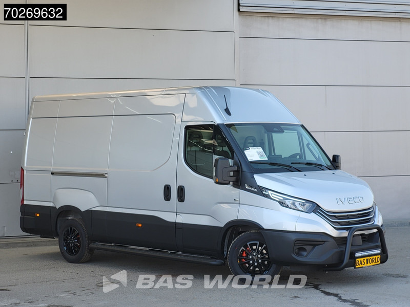 Iveco Daily 35S21 210PK 3.0L Automaat 2025 Black Edition model L3H2 ACC LED Tacho CarPlay Velgen Camera 12m3 Airco Trekhaak - Furgon: obrázok 5 Iveco Daily 35S21 210PK 3.0L Automaat 2025 Black Edition model L3H2 ACC LED Tacho CarPlay Velgen Camera 12m3 Airco Trekhaak - Furgon: obrázok 5