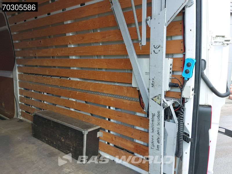 Furgon Mercedes-Benz Sprinter 310 CDI Easyloader 500KG Automaat Hoog Dak L3H3 Trekhaak Navi Airco Camera Parkeersensoren Airco Trekhaak: obrázok 11