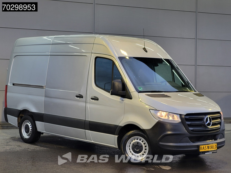 Mercedes-Benz Sprinter 315 CDI Automaat L2H2 150PK Airco Camera Parkeersensoren MBUX CarPlay Euro6 L2 12m3 Airco - Malá dodávka: obrázok 3 Mercedes-Benz Sprinter 315 CDI Automaat L2H2 150PK Airco Camera Parkeersensoren MBUX CarPlay Euro6 L2 12m3 Airco - Malá dodávka: obrázok 3